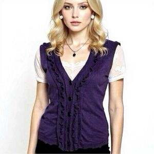 The Limited Sweater Vest Womens Sz M Plum Knit Cotton Sleeveless V Neck Buttoned